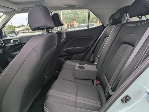 Used 2026 Hyundai Venue SEL FWD image 14