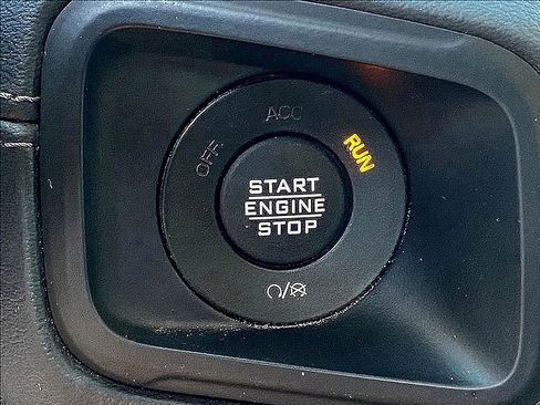 Used 2024 Jeep Wrangler Sahara image 20