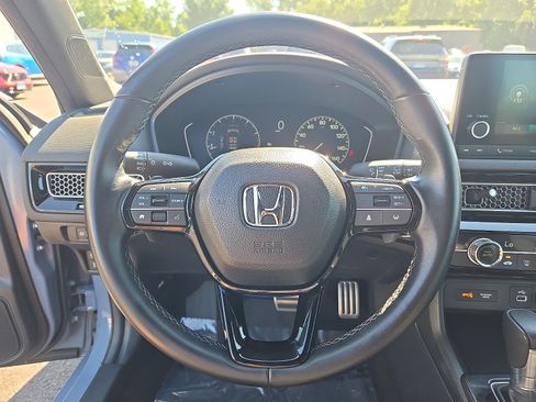Used 2023 Honda Civic Sport image 18