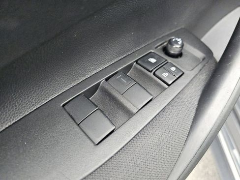 Used 2024 Toyota Corolla LE FWD image 27