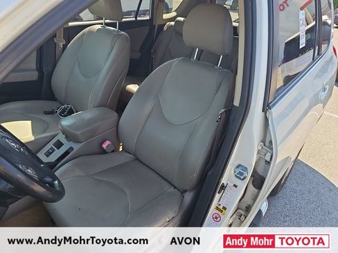 Used 2007 Toyota RAV4 Limited FWD image 10
