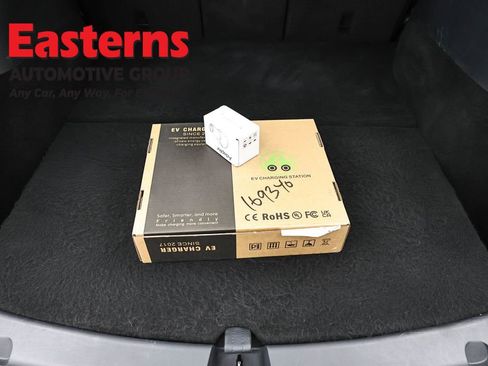 Used 2020 Tesla Model Y Long Range image 8