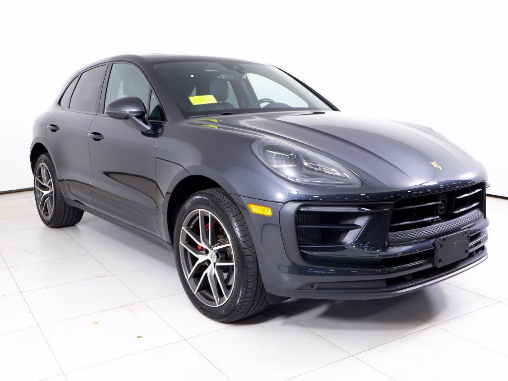 Certified 2026 Porsche Macan S AWD/4WD image 37