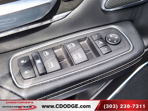 Used 2024 RAM 1500 Laramie AWD/4WD image 16