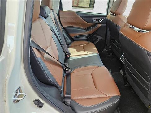 Used 2023 Subaru Forester Touring AWD/4WD image 18