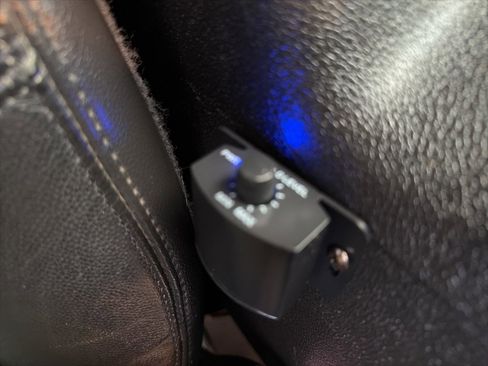 Used 2013 Chevrolet Silverado 2500 LTZ w/ LTZ Plus Package image 18