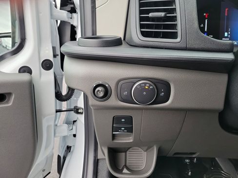 New 2026 Ford Transit 250 148 Medium Roof image 21