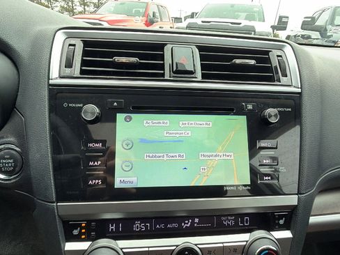 Used 2017 Subaru Outback 2.5i Touring image 32