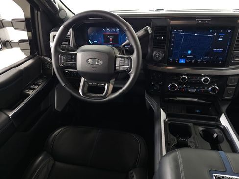 Used 2025 Ford F350 Platinum image 25