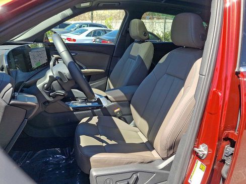 Certified 2025 Audi Q5 Premium w/ Premium Plus AWD/4WD image 11