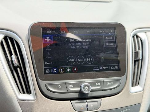 Used 2022 Chevrolet Malibu LT FWD image 19