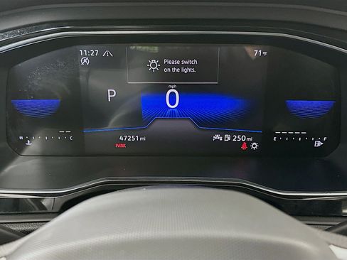 Used 2024 Volkswagen Jetta SE image 19