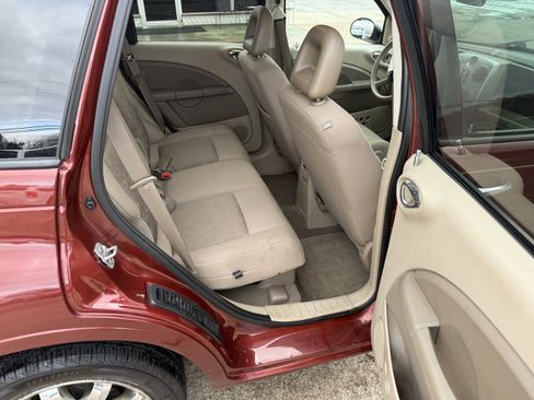 Used 2008 Chrysler PT Cruiser image 12