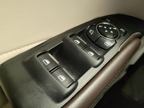 Used 2016 Lincoln MKC Reserve w/ Lincoln MKC Climate Package image 27