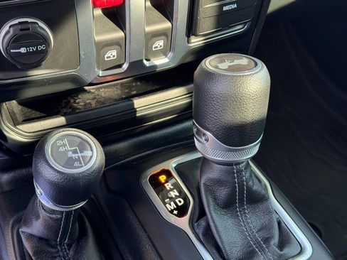 Used 2024 Jeep Wrangler Sport S image 20