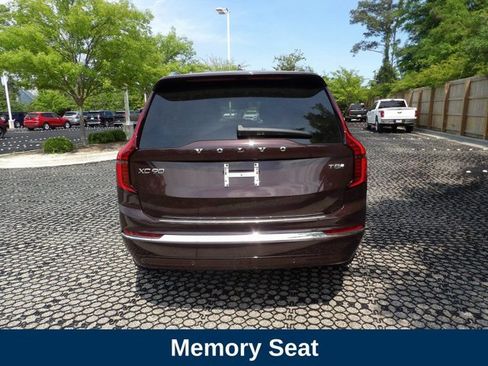 Certified 2025 Volvo XC90 T8 Plus w/ Protection Package Premier AWD/4WD image 8