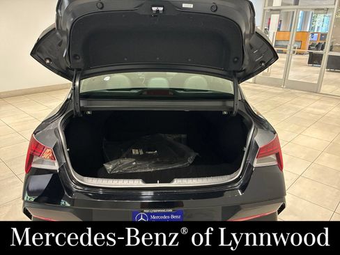 Used 2024 Hyundai Elantra Limited FWD image 28