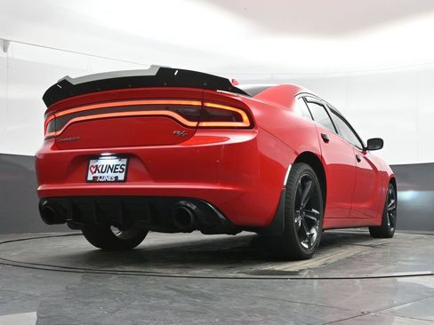 Used 2018 Dodge Charger R/T image 40