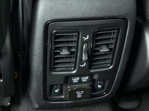 Used 2023 Dodge Durango GT AWD/4WD image 19