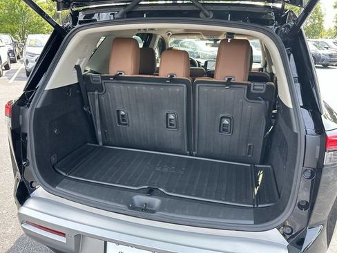Used 2025 Nissan Pathfinder Platinum w/ Cargo Package FWD image 12