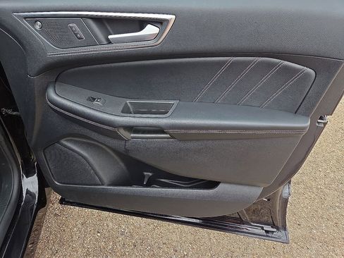 Used 2022 Ford Edge ST w/ Equipment Group 401A AWD/4WD image 14