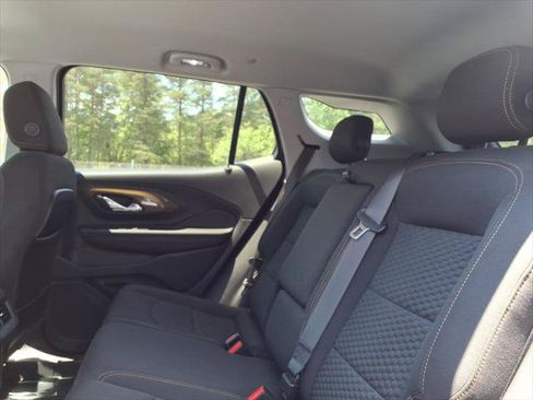 Used 2020 GMC Terrain SLE AWD/4WD image 10