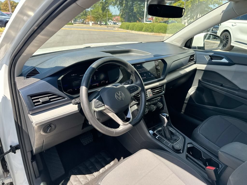 Used 2024 Volkswagen Taos SE AWD/4WD image 10