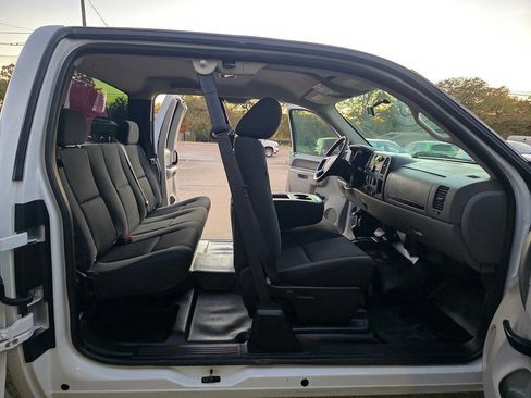 Used 2013 Chevrolet Silverado 1500 W/T image 26