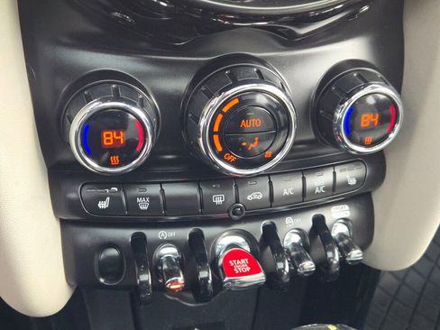 Used 2019 MINI Cooper S w/ Signature Upholstery Package image 20