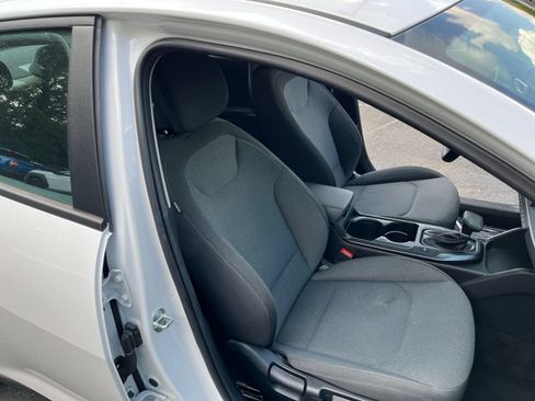 Used 2025 Kia K4 FWD image 30