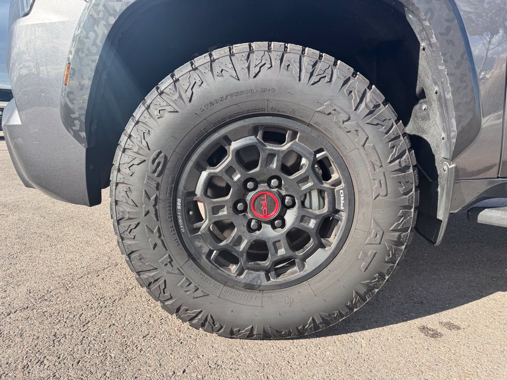 Used 2025 Toyota Sequoia TRD Pro AWD/4WD image 32