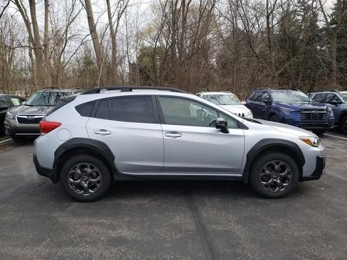 Used 2021 Subaru Crosstrek 2.5i Sport w/ Moonroof Package image 2