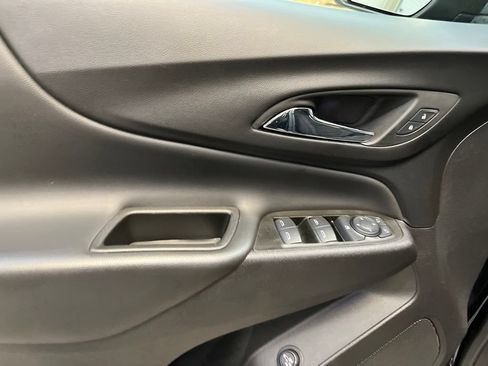 Used 2024 Chevrolet Equinox LT AWD/4WD image 14