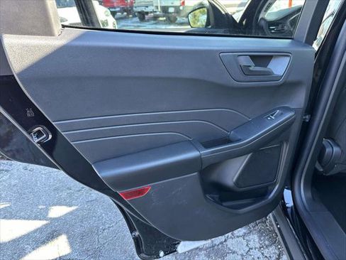 Used 2025 Ford Escape Active w/ Cold Weather Package image 17