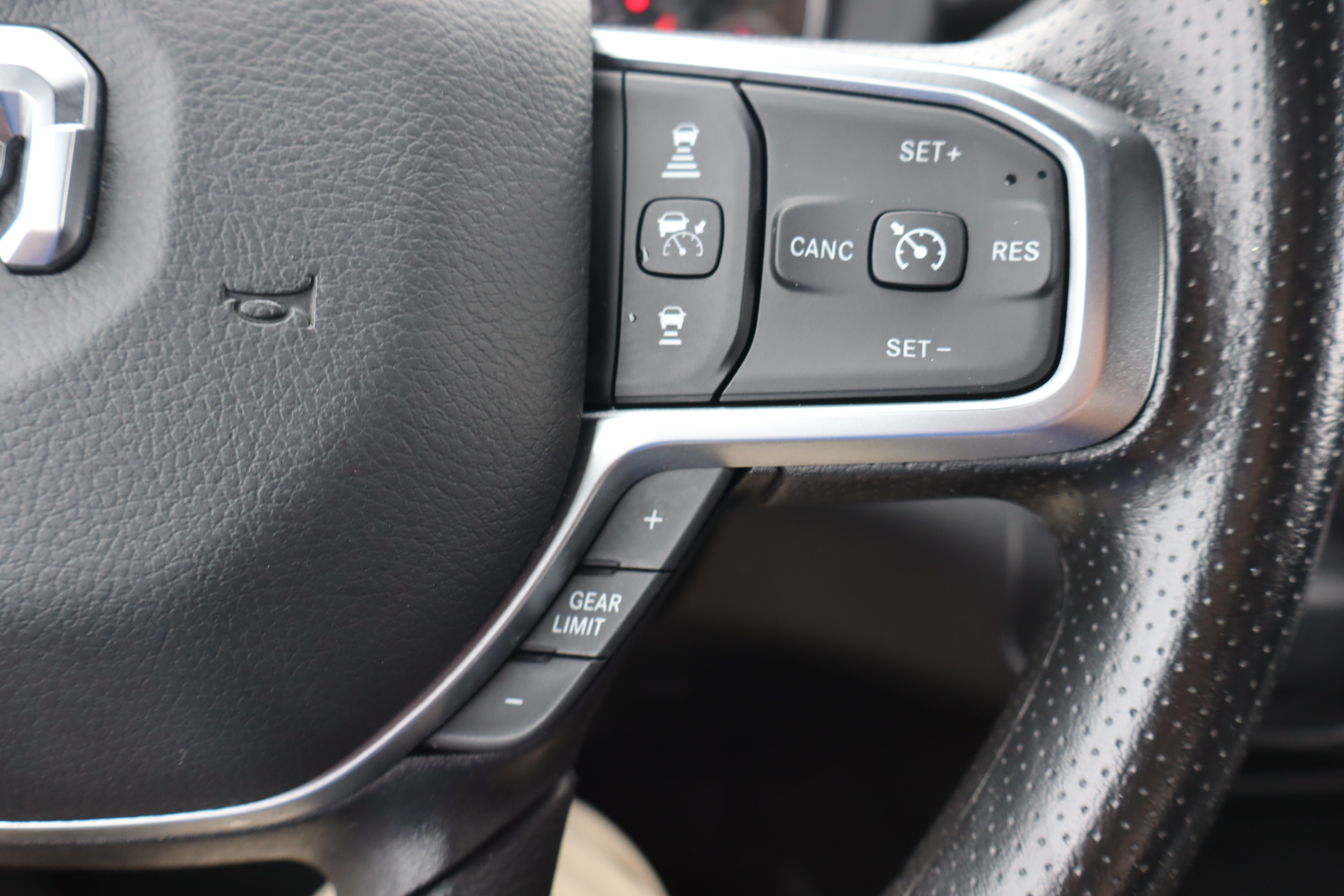 Used 2025 RAM 2500 Tradesman AWD/4WD image 16