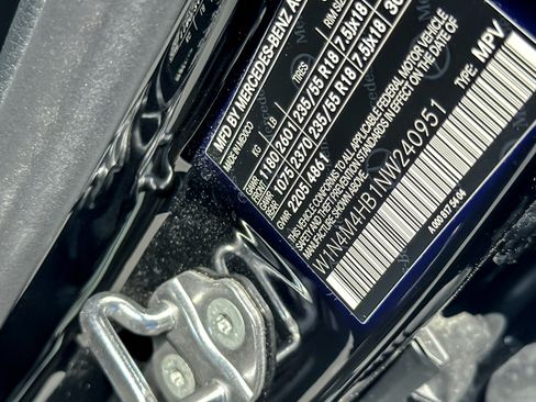 Used 2022 Mercedes-Benz GLB 250 4MATIC image 28