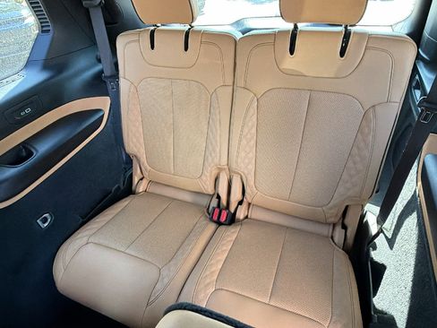 Used 2025 Jeep Grand Cherokee L Summit w/ Rear Seat Video Group I AWD/4WD image 26