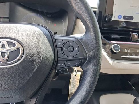 Used 2026 Toyota Corolla LE FWD image 18