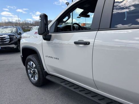 New 2026 Chevrolet Silverado 2500 Custom w/ Custom Value Package AWD/4WD image 12