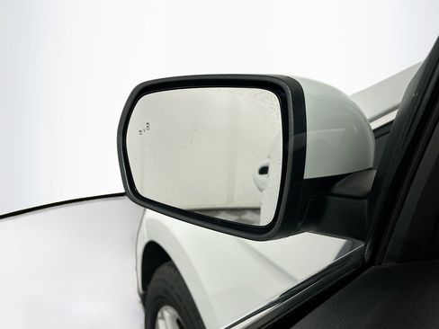 Used 2023 Ford Edge SEL image 16