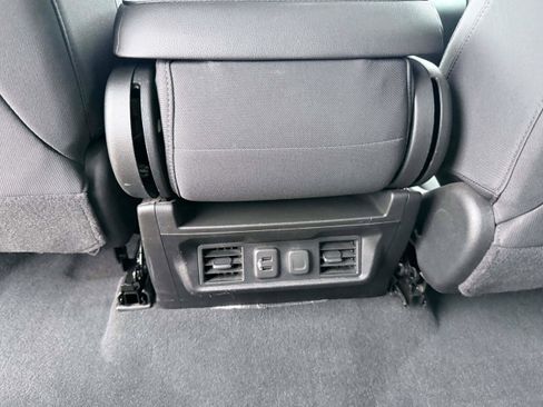 Used 2021 GMC Sierra 1500 SLE AWD/4WD image 13