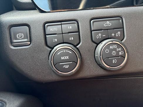 Used 2023 Chevrolet Silverado 1500 RST w/ Z71 Off-Road Package AWD/4WD image 21