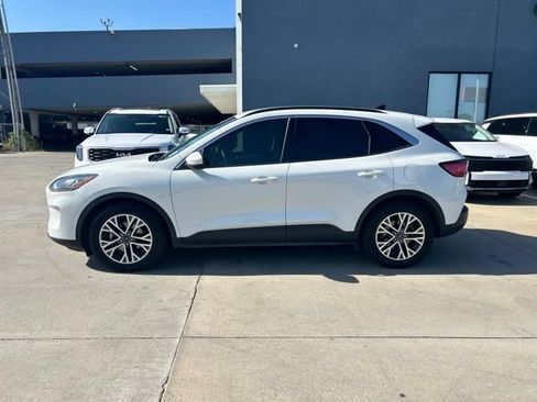 Used 2020 Ford Escape SEL FWD image 4