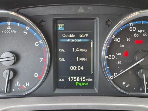 Used 2016 Toyota RAV4 XLE FWD image 19