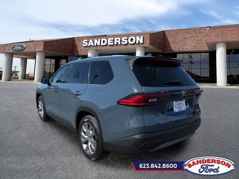 Used 2024 Toyota Grand Highlander FWD image 5