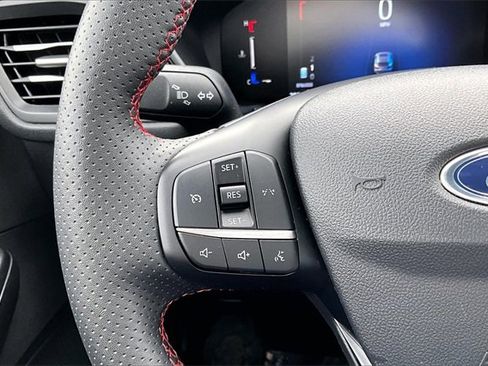 Used 2025 Ford Escape ST-Line Select image 18