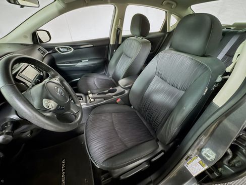 Used 2019 Nissan Sentra SV FWD image 13