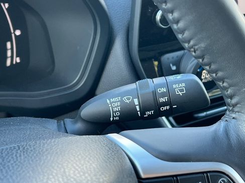 Used 2024 Toyota Grand Highlander XLE image 39