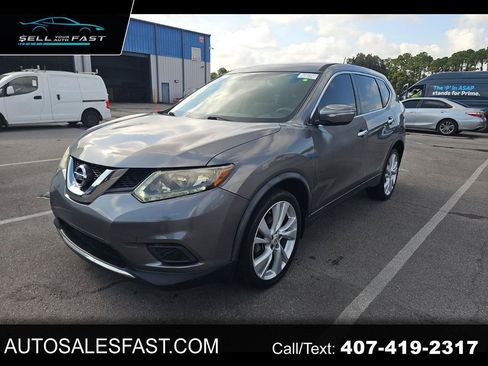 Used 2015 Nissan Rogue S FWD image 1