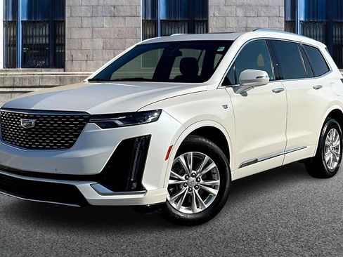 Used 2024 Cadillac XT6 Luxury w/ LPO, Floor Liner Package image 2